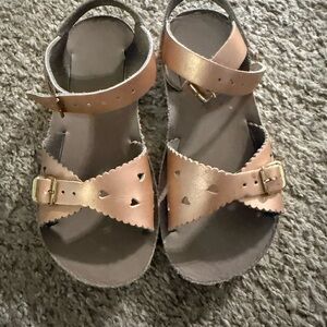 Salt Water Sandals- Kids Metallic Rose Gold Heart